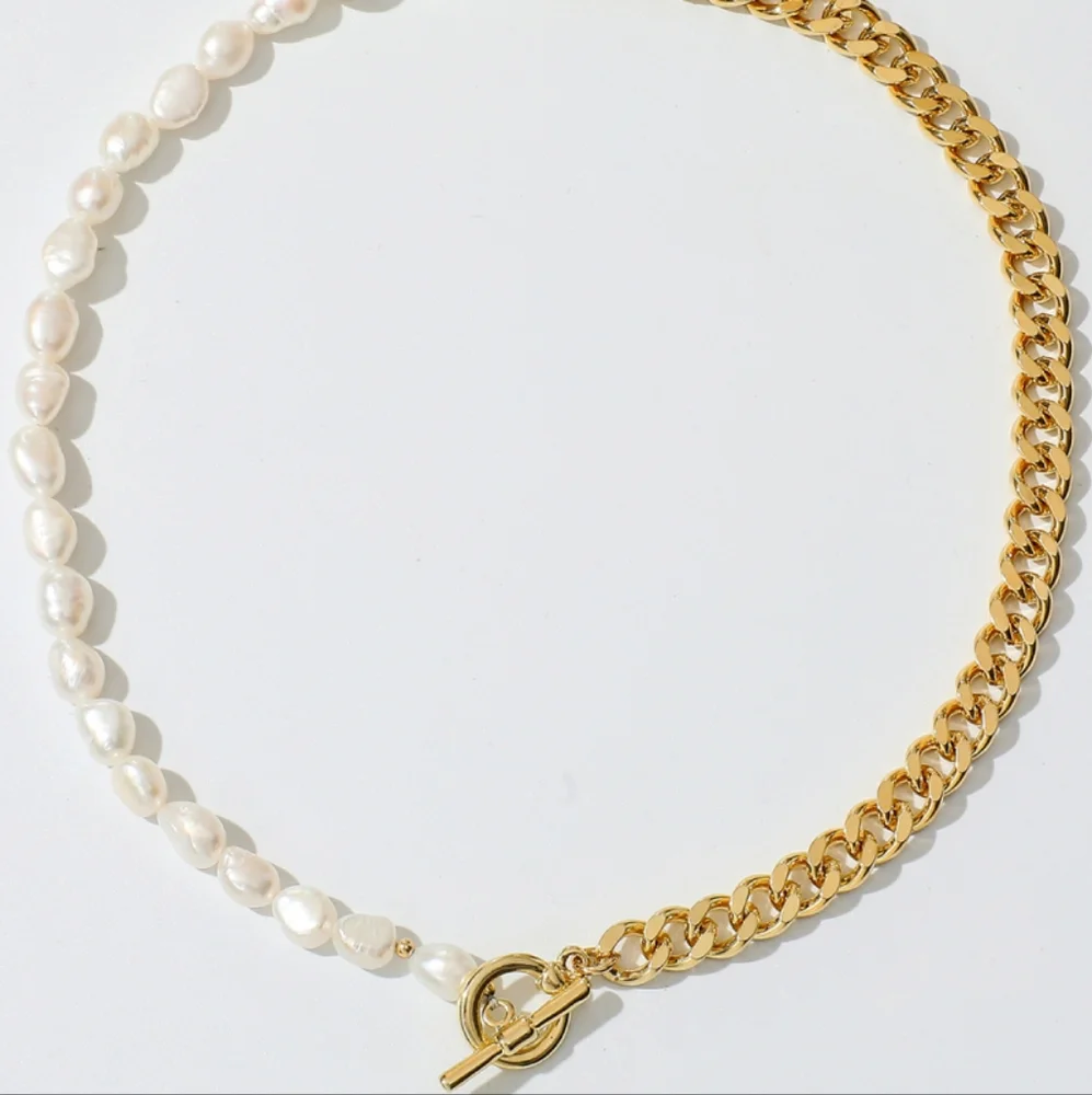 NWT Trendy Pearl Gold Necklace - Picture 1 of 3